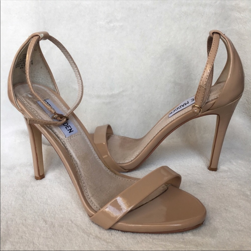 Steve by Steve Madden ankle strap, nude 3.75” heel
